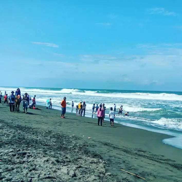 Kemiringan Pantai Laguna @mc sanadha