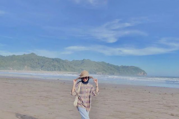 Pantai Jetis Cilacap