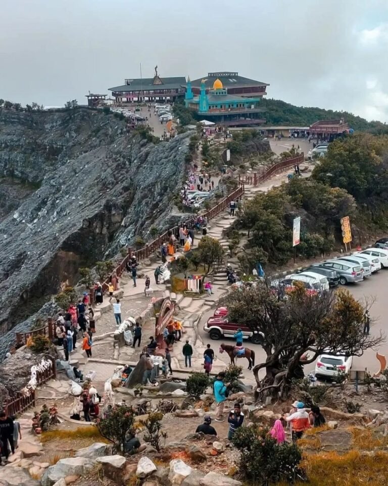 Wisata Tangkuban Perahu Bandung1 768x960 1
