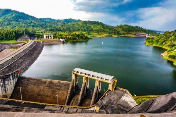 Wisata Waduk Saguling Bandung