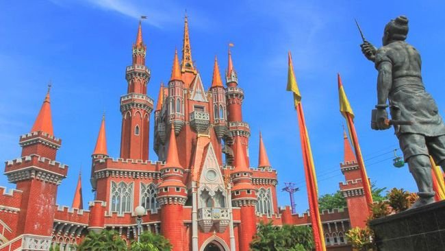 revitalisasi yang merupakan proyek dari bumn pt taman wisata candi twc bersama kementerian pupr ini menggandeng arsitek yori a 1 169