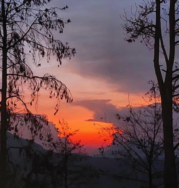 Puncak Tongging, Legenda Danau Toba, dan Lampu Pocong Kota Medan