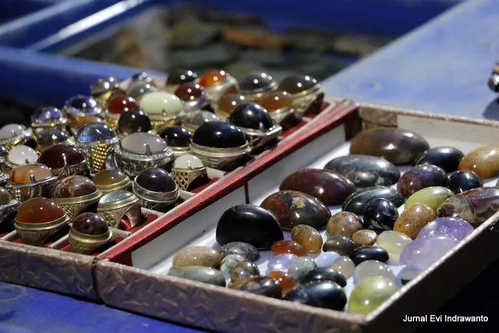 wisata sentra batu akik lampung