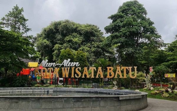 Alun alun Kota Wisata Batu4