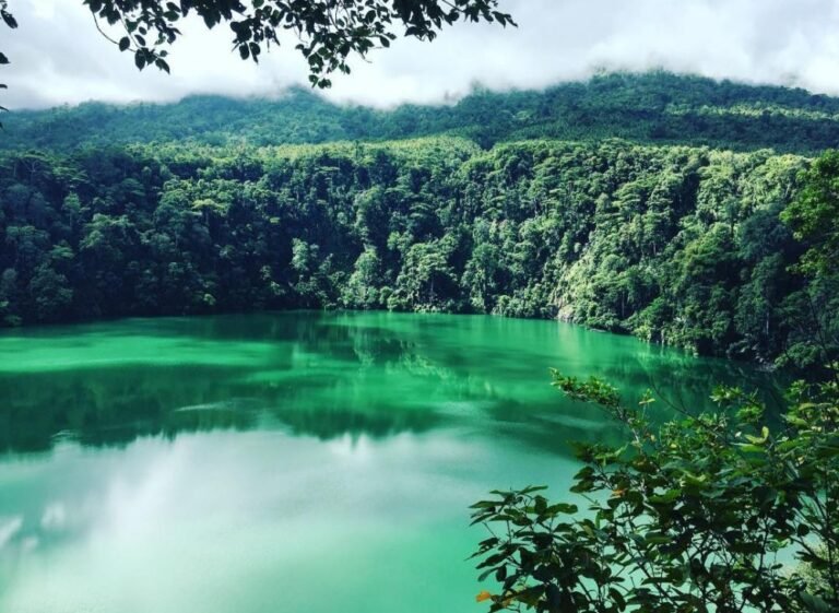 Danau Tolire Ternate3 768x561