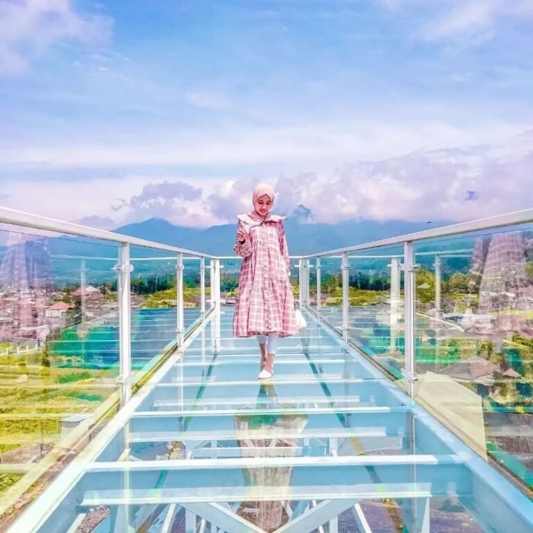 Florawisata San Terra Batu2 768x768