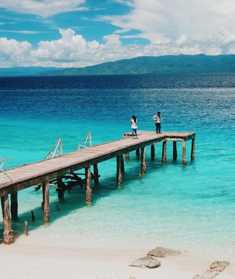 Pantai Liang Maluku2 768x910
