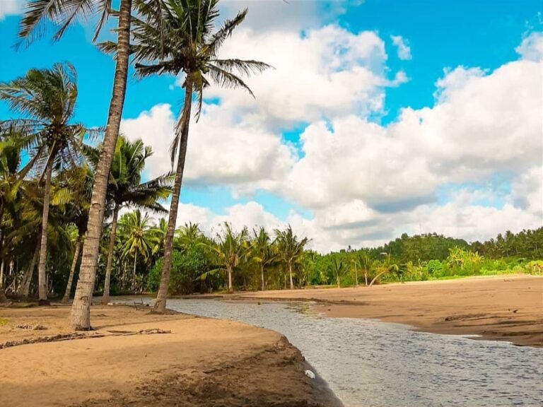 Pantai Wonogoro Malang5 768x576