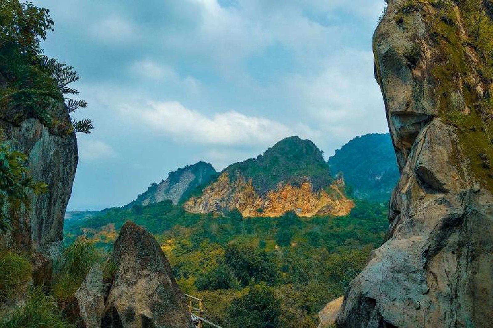 5 Rekomendasi Wisata Cirebon yang Bisa Dikunjungi Minggu Ini