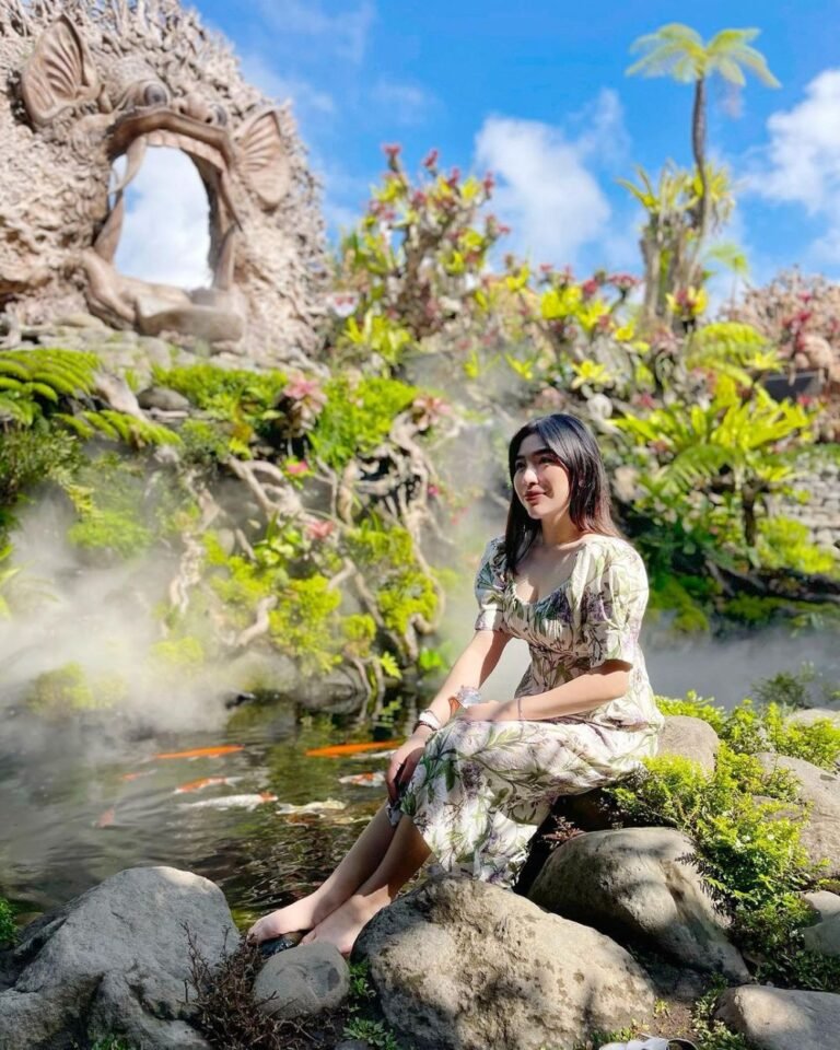 Wisata Sari Timbul Glass Factory 768x960