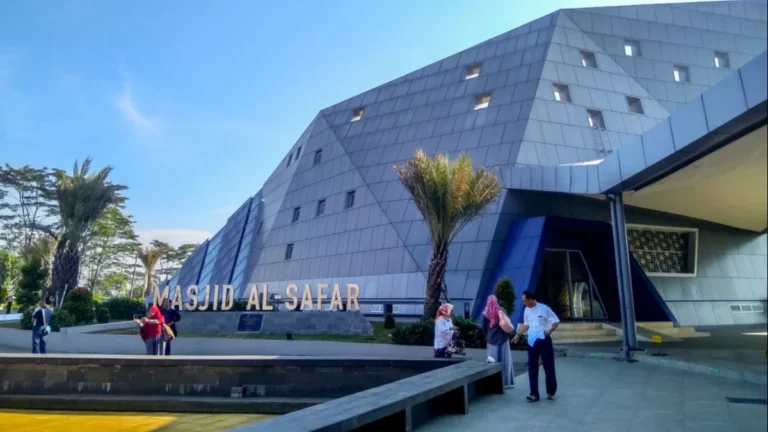 Rest Area KM 88B Tol Cipularang8 768x432