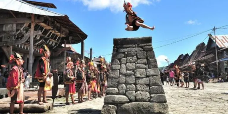 Bawomataluo Sebuah Desa Budaya10