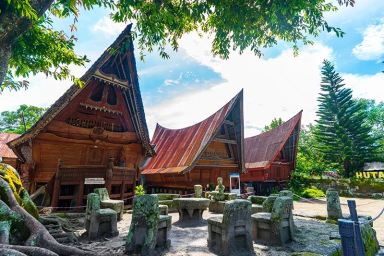 Geosite Ambarita Tuktuk Tomok6 768x512