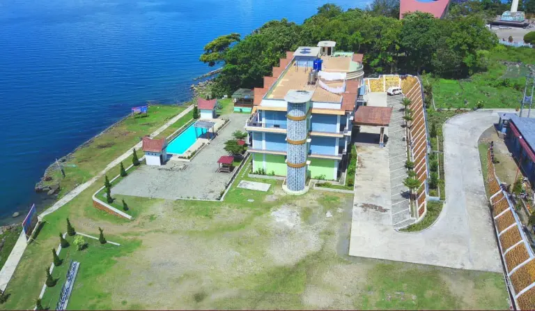 Hotel Debang Resort Silalahi1