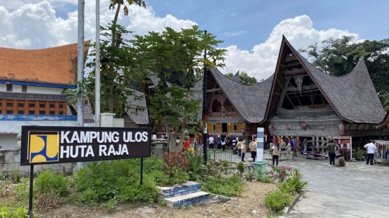 Kampung Ulos Huta Raja5 768x431