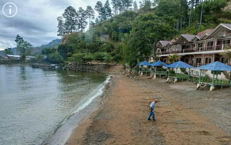 Pantai Arofan8 768x484