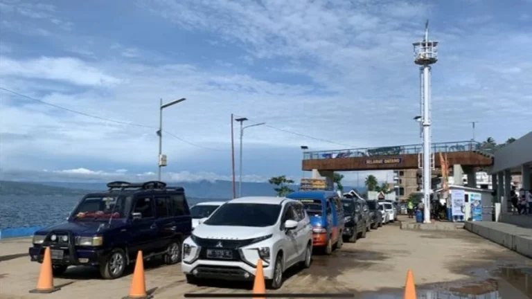 Pelabuhan Tigaras4 768x432