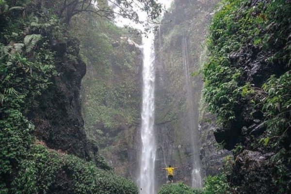 Curug Badak Batu Hanoman1