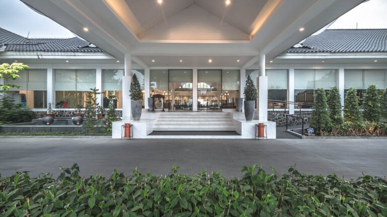 Lido Lake Resort7 768x432