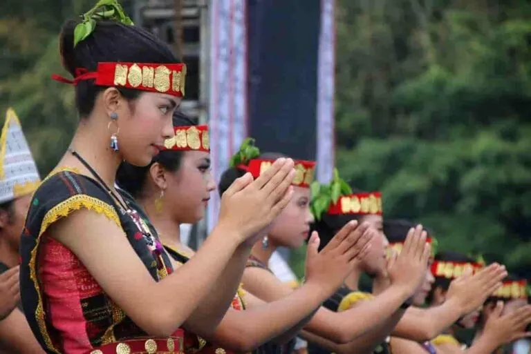 Pantai Bebas Parapat 11