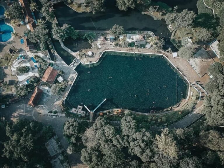 Pemandian Alam Selokambang Lumajang2 768x576