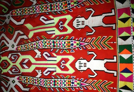 Tenun Dayak