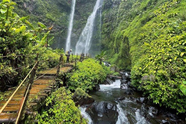 wisata lembah purba sukabumi1