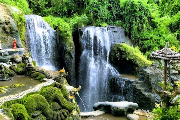 wisata taman beji griya waterfall bali1
