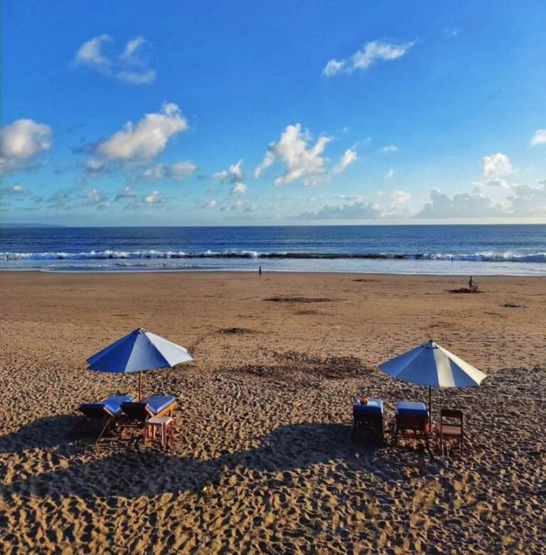 pantai batu belig bali2 768x780