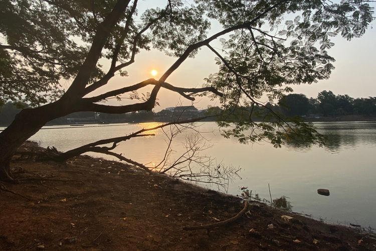 Ada Danau Merah yang Misterius di Pagar Alam