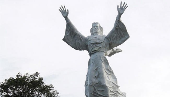 Rekomendasi 7 Destinasi Wisata Rohani Umat Kristiani di Indonesia