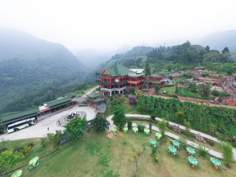 enchanting valley by taman safari3 768x575