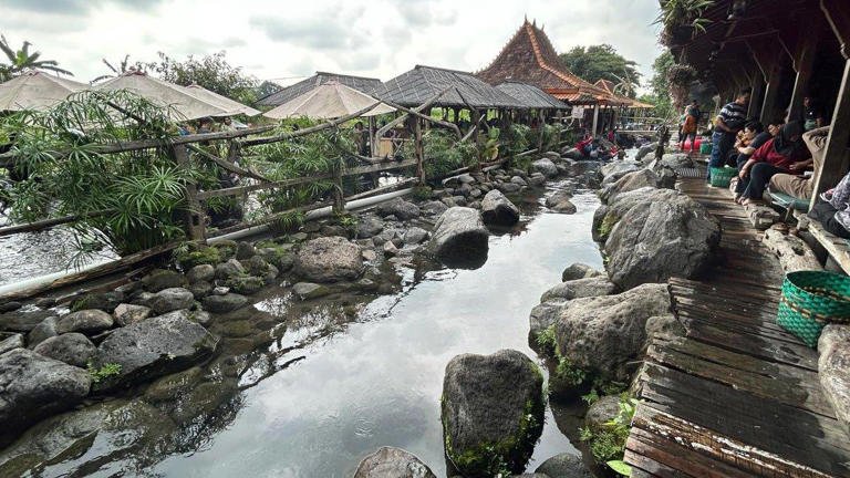 7 Wisata Hits di Klaten,Suasana Bak di Pulau Dewata,Bisa Berenang hingga Arung Jeram dengan Aman