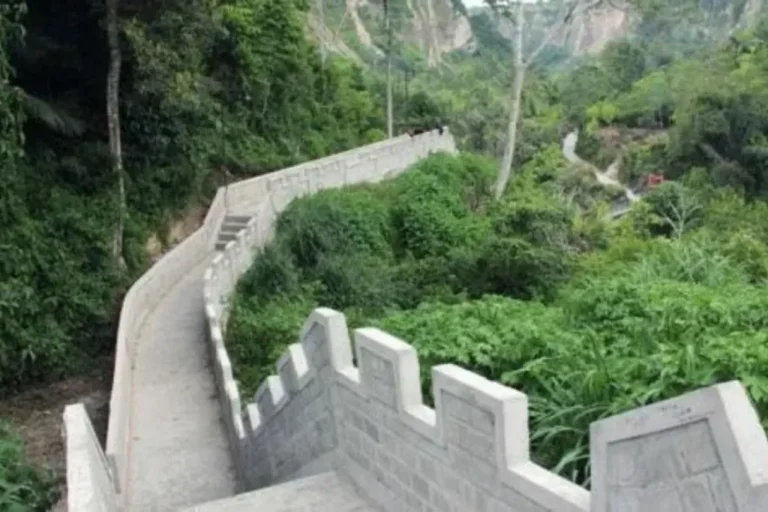 janjang seribu tembok besaro13 768x512