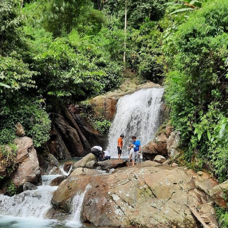 wisata curug hordeng sentul2 768x768