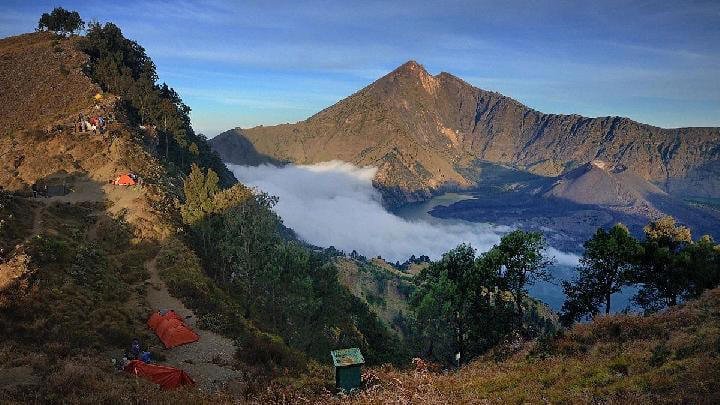 Tata Cara Pendakian Gunung Rinjani Perlu Dibenahi