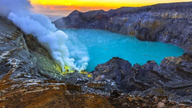 gunung ijen 1 768x432