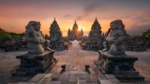 Perbedaan Arca dan Relief pada Arsitektur Candi Hindu-Buddha
