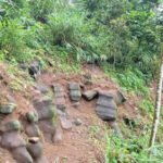 Batuan Purba — Suasana di lokasi ditemukannya batuan purba di perbukitan Igir Karem, Desa Karangjambu, Kabupaten Purbalingga, Senin (29/12/2025). (TRIBUN JATENG/Farah Anis Rahmawati)