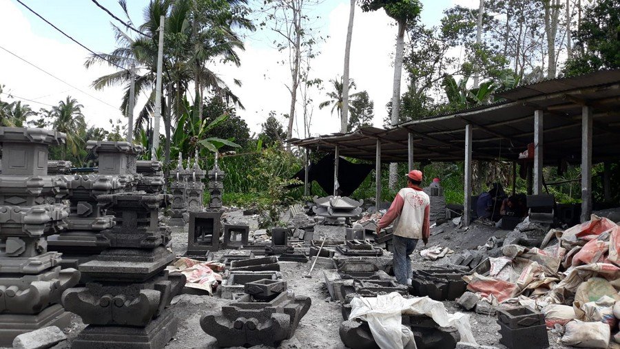 Batu Tabas Kintamani: Menambang Seni dari Sisa Erupsi Gunung Batur